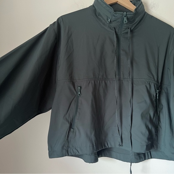 girlfriend collective Hummingbird Half Zip Windbreaker Jacket Moss Green - Picture 8 of 15